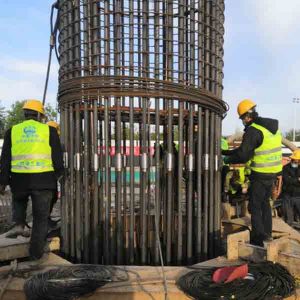 Butt joint of super large and super long pile foundation cage