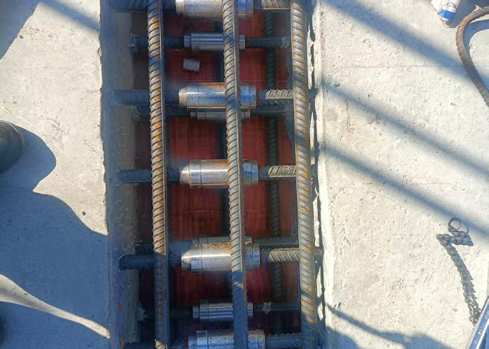 五隆興雙螺套鋼筋連接技術(shù)在大體積混凝土預(yù)制板拼接中的應(yīng)用插圖5